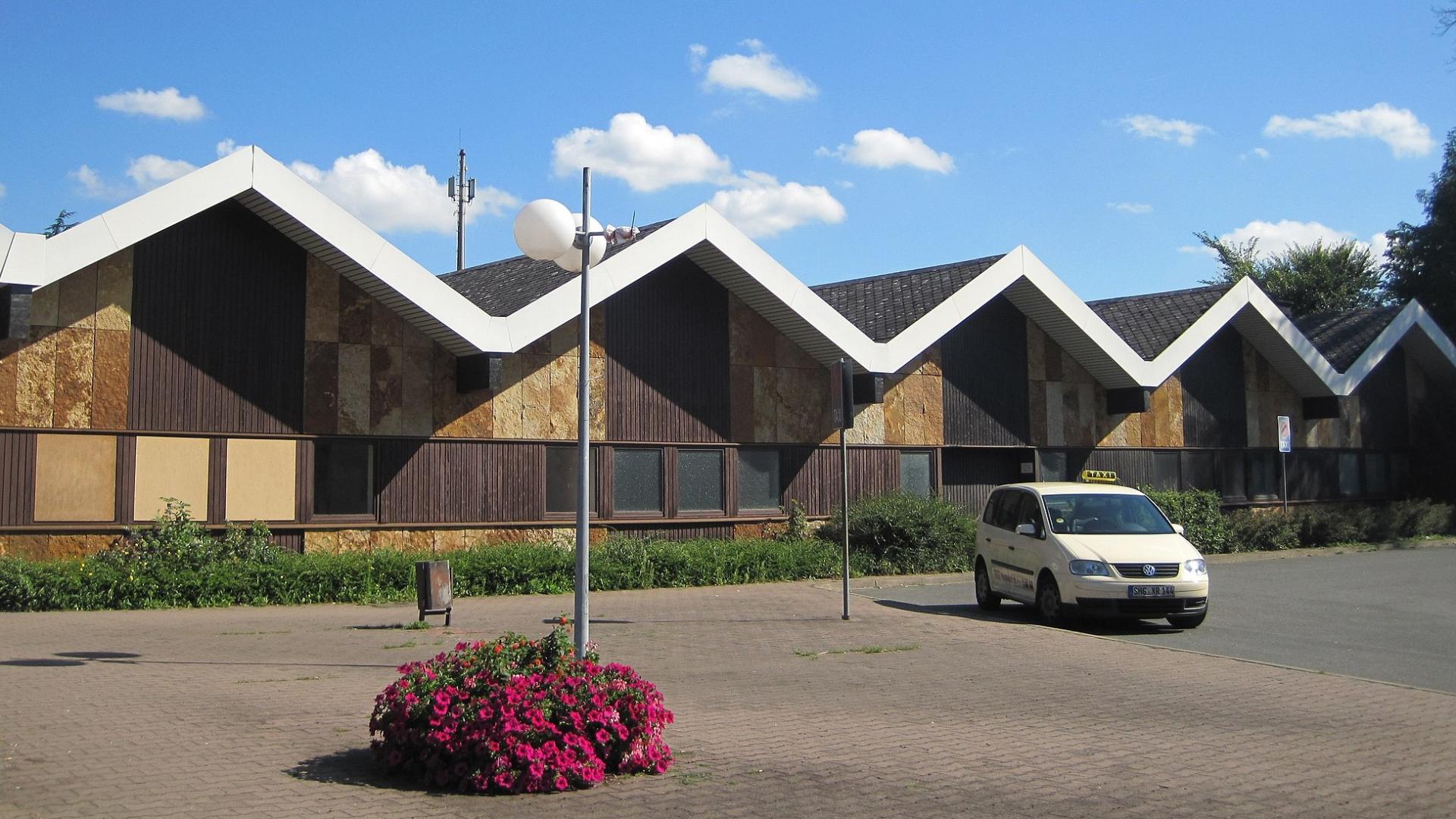 Das Foto zeigt den Bahnhof in Rinteln.